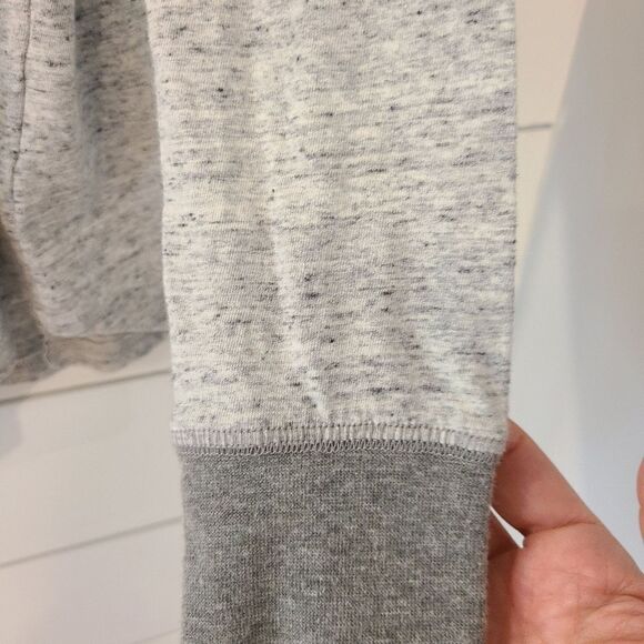 Heathered Gray Long Sleeve Shirt - Picture 3 of 5